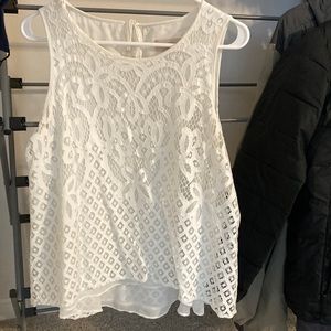 Loft Medium Sleeveless Top